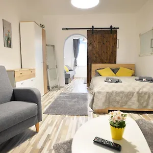  Apartman Castle Garden Magyarország