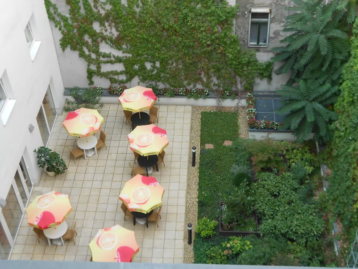 Nexto Dormero Hotel Budapeste